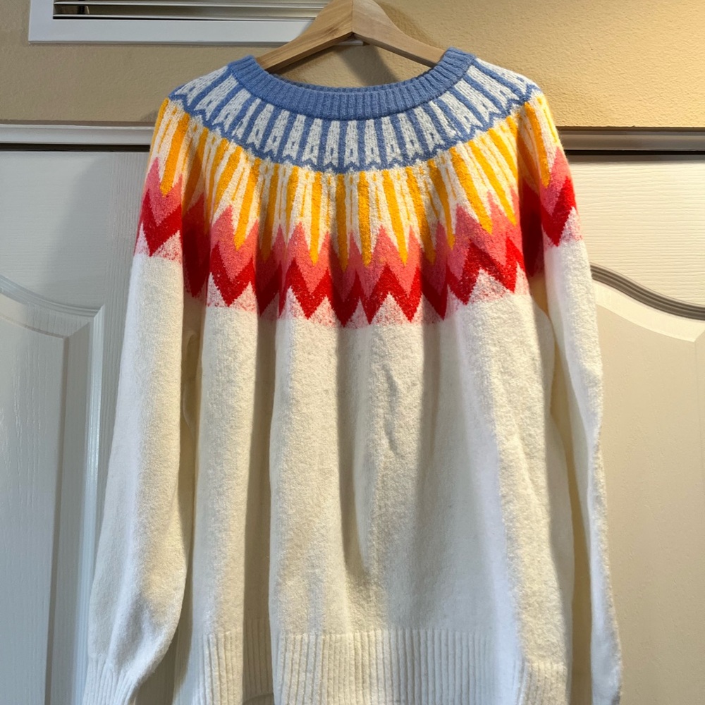 Colorful sweater
Size xl